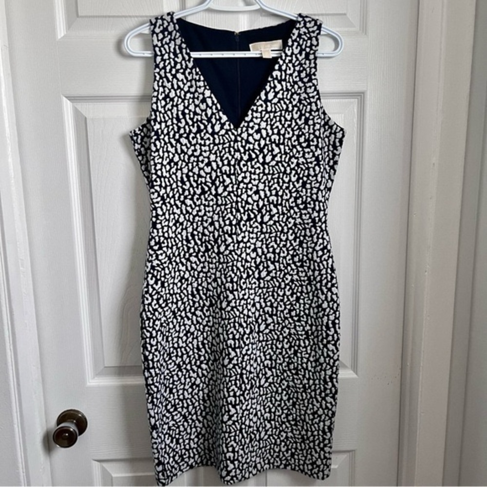 Michael Kors Dress blue white leopard print v-neck midi size 10 medium cocktail